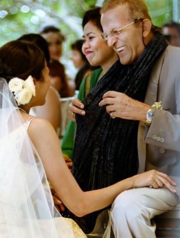 Ayah mertua Chicco Jerikho meninggal dunia