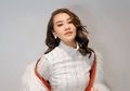 Cantiknya Calon Menantu Maia Estianty Aaliyah Massaid dengan Busana Feminin Saat Hadiri Fashion Show Ivan Gunawan
