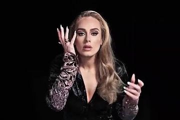 Adele ungkap kondisi mentalnya yang harus ditangani dengan terapi 