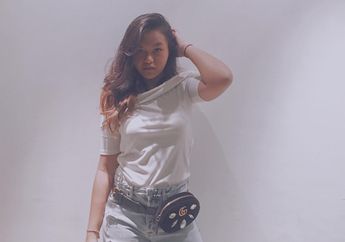 Kepoin 4 Gaya Kece Putri Kedua Eko Patrio Pakai Atasan Putih & Jeans!