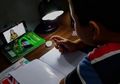 1500 Pelajar Dilaporkan Tak Punya Hape untuk Belajar Online, Pemkot Solo Gercep Bagikan Satu-satu