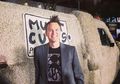 Ini Dia Tulisan Tangan Lawas Mark Hoppus yang Berisi Lirik Asli Lagu Blink-182