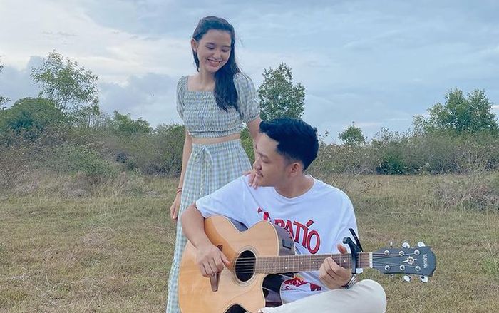 Sarah Menzel dan Azriel Hermansyah