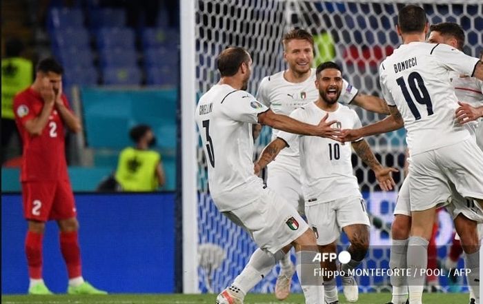 Timnas Italia membuka Euro 2020 dengan kemenangan atas Turkiye di Stadion Olimpico.