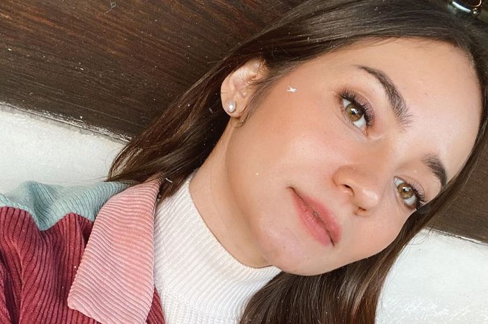 Enzy Storia Unggah Foto Ootd Kakinya Bikin Netizen Salah Fokus Semua Halaman Stylo