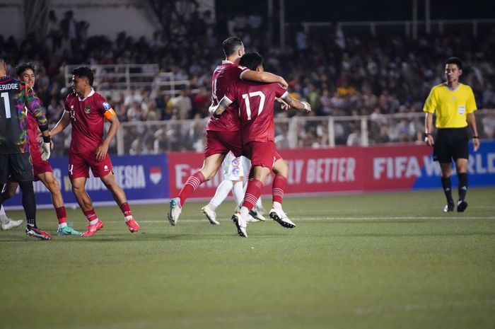 Pemain timnas Indonesia, Saddil Ramdani, melakukan selebrasi setelah mencetak gol ke gawang Filipina, Selasa (21/11/2023).