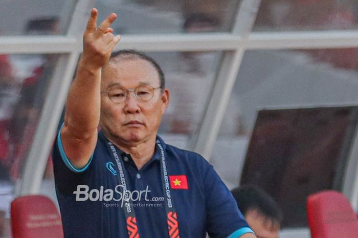 Eks pelatih timnas Vietnam, Park Hang-seo dikabarkan menolak pinangan PSSI melatih Timnas Indonesia meski digaji besar.