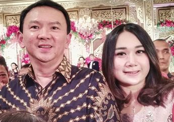 BERITA TERPOPULER: Ongkang-ongkang Kaki Jadi Permaisuri Komisaris Pertamina, Puput Nastiti Devi Ternyata Punya Wajah Rupawan Sejak Remaja Sampai Mbah Mijan Prediksi Adanya Campur Tangan Manusia dalam Munculnya Wabah Corona