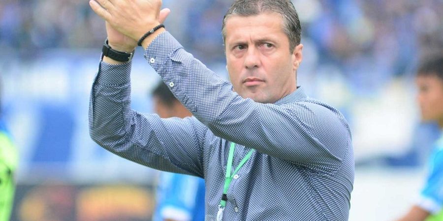 Miljan Radovic Pasang  Target untuk Persib di Kandang Arema FC