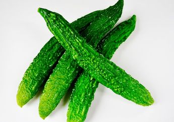 Iseng-Iseng Rajin Makan Pare, Engga Disangka Seorang Wanita Jadi Gak Perlu Lagi Beli Obat Di Apotik, Khasiatnya Ternyata Ampuh untuk Atasi Penyakit Ini