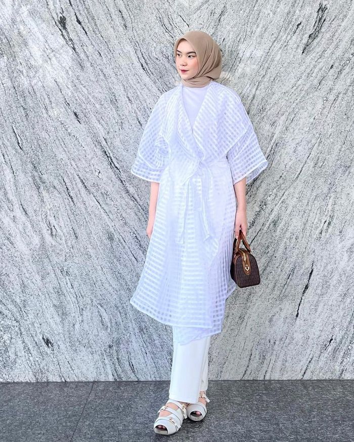 Inspirasi OOTD Kondangan Simple Hijab Celana yang Tetap Elegan - Stylo