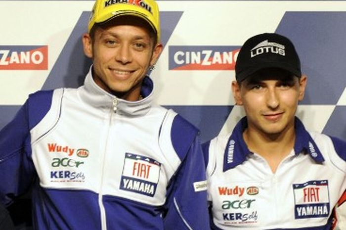 Valentino Rossi dan Jorge Lorenzo