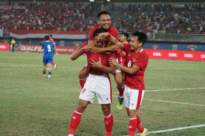 Selebrasi Dimas Drajad saat merayakan gol pertama Timnas Indonesia atas Nepal