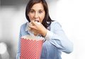 Meski Lapar Tak Tertahankan Jangan Terburu-buru Makan Saat Buka Puasa, Ini Sederet Bahaya yang Mengintai