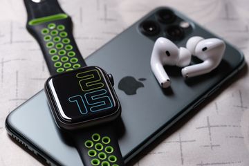 Rumor) Apple Rilis AirPods 3 dan iPhone 