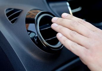 Ngeluh Kedinginan Akibat AC Mobil Dinyalakan Saat Hujan, Nyesel Kalau Tahu Fungsi Pentingnya