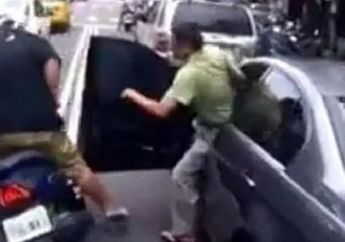 Diduga Kurang Hati-Hati Saat Buka Pintu Mobil, Sebabkan Satu Orang Pengendara Motor Tewas
