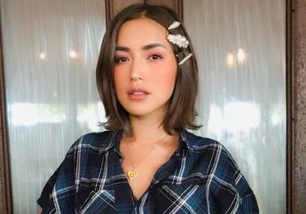 Penampilan Seksi Cantik Jessica Iskandar dalam Balutan Setelan Bermotif di Bangkok Sebelum Gelar Acara Lamaran Mewah