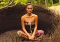 Bisa Perbaiki Kesehatan Mental, Agnez Mo Liburan Ke Bali dan Tampak Anggun Mengenakan Baju Adat