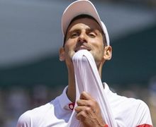 VIDEO - Novak Djokovic Ngamuk Usai Dikalahkan Pemuda 25 Asal Rusia