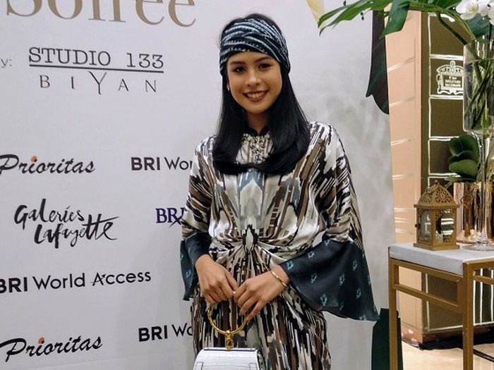 Maudy Ayunda Berbagi Tips Agar Tampil Lebih Modis dengan Baju Lebaran