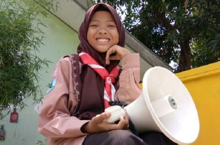 Aeshninna Azzahra atau yang akrab disapa NIna. Gadis asal Gresik, Jawa Timur, ini menulis surat kepada Perdana Menteri Australia Scott Morrison, di mana dia meminta agar Australia menghentikan ekspor sampah plastik mereka.