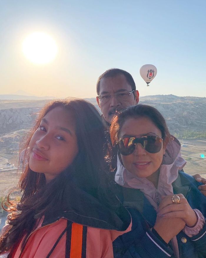 Wajah cantik natural anak Mayangsari