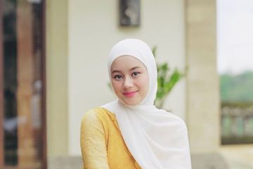 Tak Mau Kalah dengan Selebriti Tajir Lainnya, Dinda Hauw Pamer Tas ...