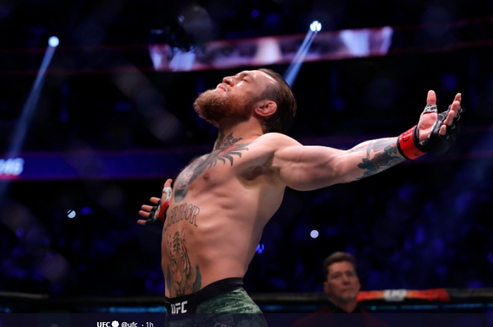 Gelar petarung paling niat memancing emosi lawan layak disematkan pada Conor McGregor.