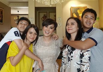 Yuni Shara Ulang Tahun Ke-47, Ini Laki-laki yang Selalu Berikan Ucapan Pertama