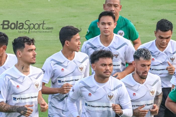 Jordi Amat dan Saddil Ramdani dipuji setinggi langit media Malaysia.