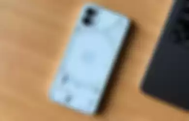 Ilustrasi Nothing Phone (2) yang akan menggunakan chipset Snapdragon 8+ Gen 1. 