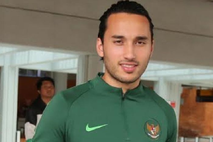 Ezra Walian akhirnya mendapat restu dari FIFA untuk membela Timnas Indonesia.