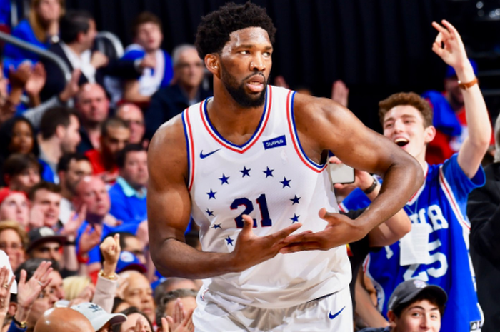 Joel Embiid (Philadelphia 76ers) kembali mengalami kesehatan saat berlaga pada semifinal keempat Wilayah Timur kontra Toronto Raptors.