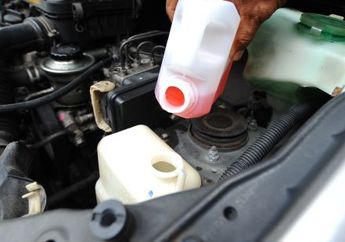 Eits! Tabung Reservoir Air Radiator Nggak Perlu Diisi Sampai Penuh, Bikin Luber