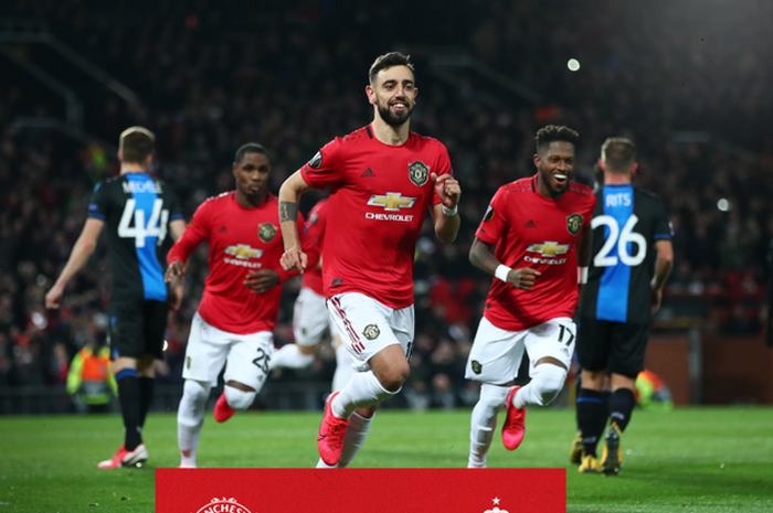 Gelandang Manchester United, Bruno Fernandes, merayakan gol yang dicetak ke gawang Club Brugge dalam laga leg kedua babak 32 besar Liga Europa di Stadion Old Trafford, Kamis (27/2/2020).