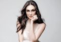 Style Mewah Luna Maya saat Hadiri acara Fashion Berkelas Internasional di New York Banjir Pujian