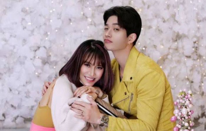 Lee Jeong Hoon dan Moa