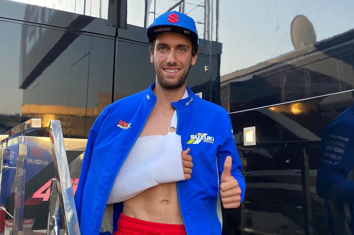 Cedera bahu kanan, Alex Rins mundur dari MotoGP Spanyol