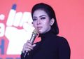 Jadi Brand Ambassador E-Commerce, Syahrini Pakai Tas Pinggang Kecil Harga Belasan Juta Rupiah