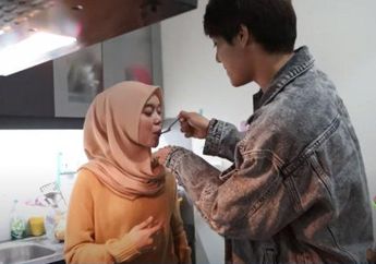 Disentil Elly Sugigi Cuma Settingan, Ternyata Segini Bayaran yang Diterima Rizky Billar Buat Sekali Endorse Usai Kondang Bareng Lesty Kejora
