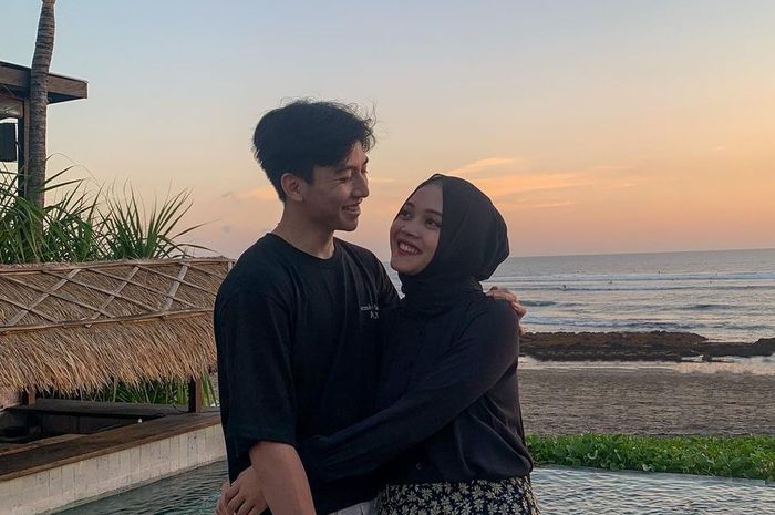 Belum Genap 1 Tahun Pacaran Dengan Jeffry Reksa Putri Delina Nyaris Berlinang Air Mata Gegara Perlakuan Calon Ibu Mertua Pas Dateng Langsung Ngerasa Semua Halaman Grid Hot