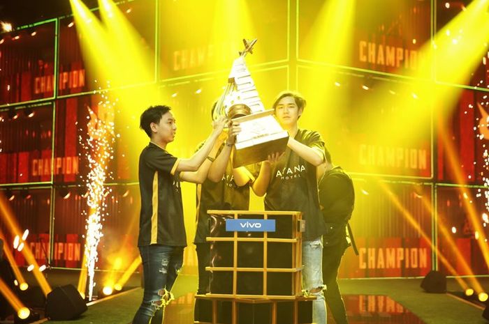 RRQ Athena Wins PMCO SEA 2019