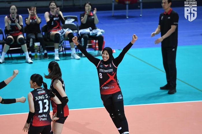Opposite Daejeon JungKwanJang Red Sparks, Megawati Hangestri Pertiwi, melakukan selebrasi dalam laga turnamen pramusim Taichung Bank Formosa Volleyball Club Invitational 2024, Kamis, 12 September 2024