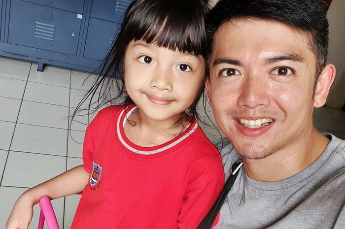 7 Potret Baru Putri Nicky Tirta, Naara Ellyna Tirta. Makin Comel