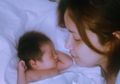 Ajak Si Kecil Vaksin Pertama, Aura Keibuan Andi Soraya Bikin Warganet Makin Kagum