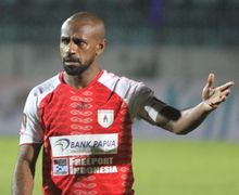 Persipura Jamu Persija di Stadion Aji Imbut, Boaz Solossa Tegas Menolak!