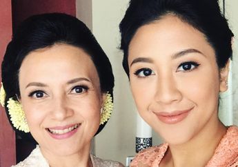 Tampil Kompak dengan Riasan Natural Bareng Mama Ala Sherina Munaf dan Luki Ariani