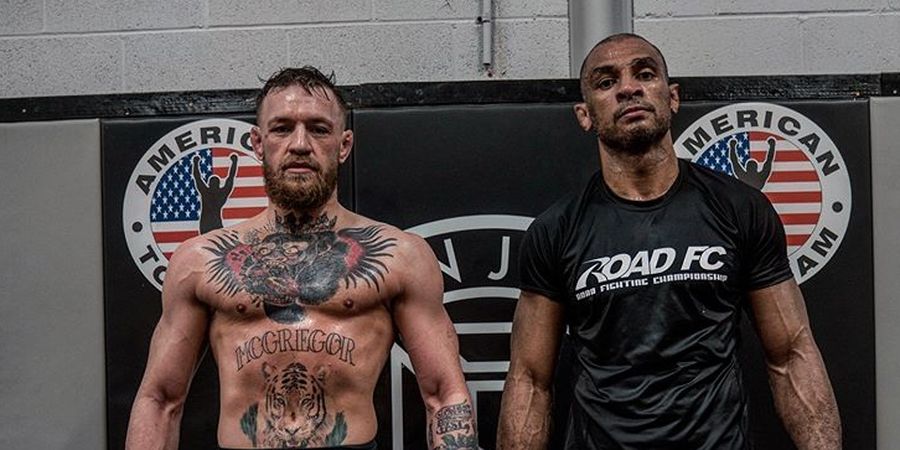 Fotonya dengan Conor McGregor Viral, Pensiunan UFC Berikan Klarifikasi