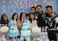 Pesta Vania Mewah & Meriah, Tengok Penampilan Selebriti Hadiri Ulang Tahun Anak Venna Melinda